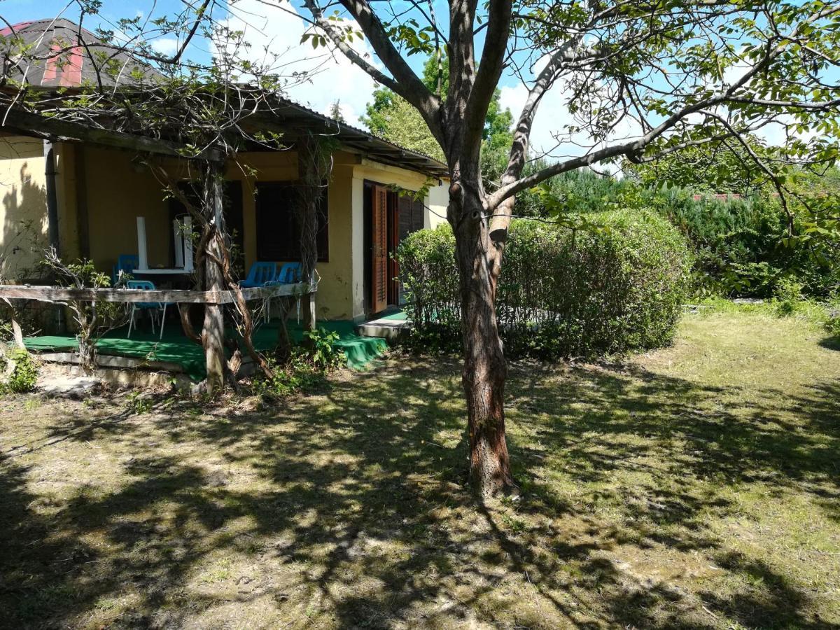 Retro Nyaralo Villa Balatonberény Exteriör bild